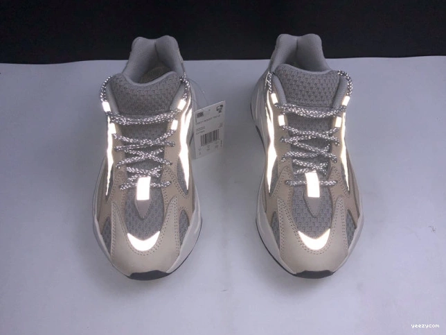 Adidas 700 Boost Yeezy Cream Cream GY7924 V2 0922